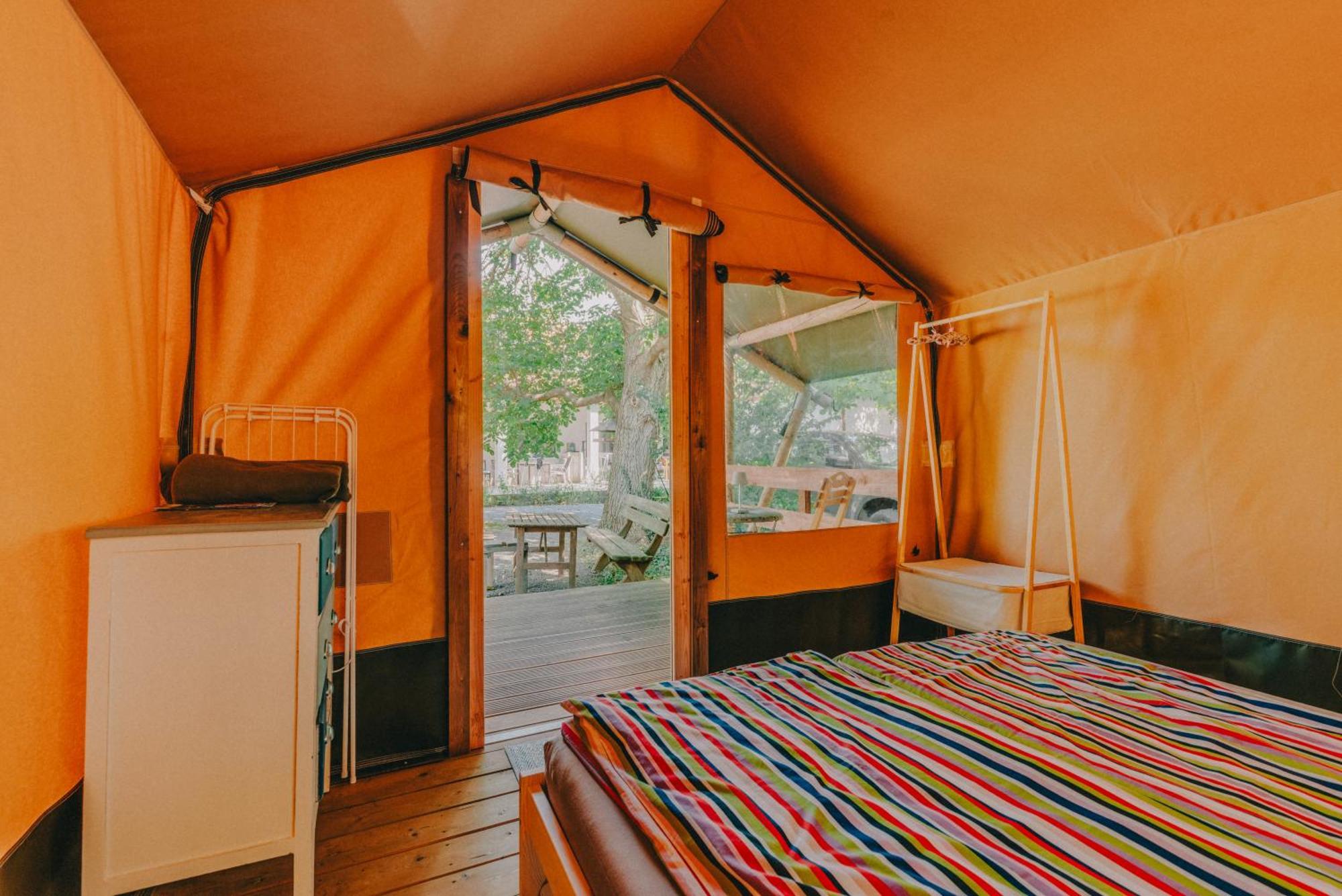 Rendes Glamping Hotell Balatonrendes Exteriör bild