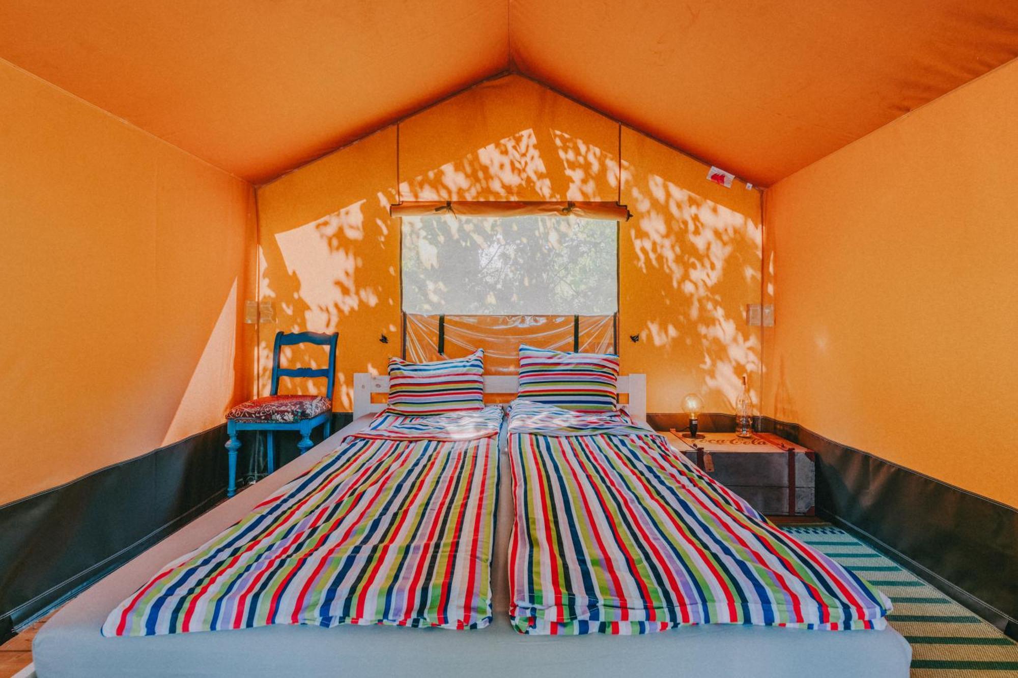 Rendes Glamping Hotell Balatonrendes Exteriör bild
