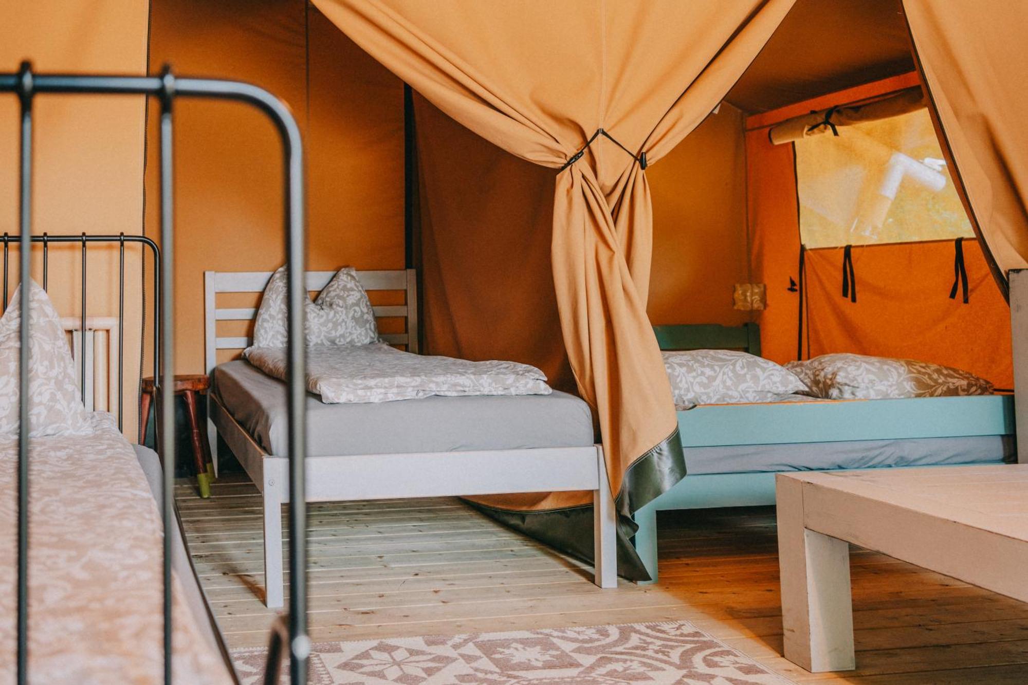Rendes Glamping Hotell Balatonrendes Exteriör bild