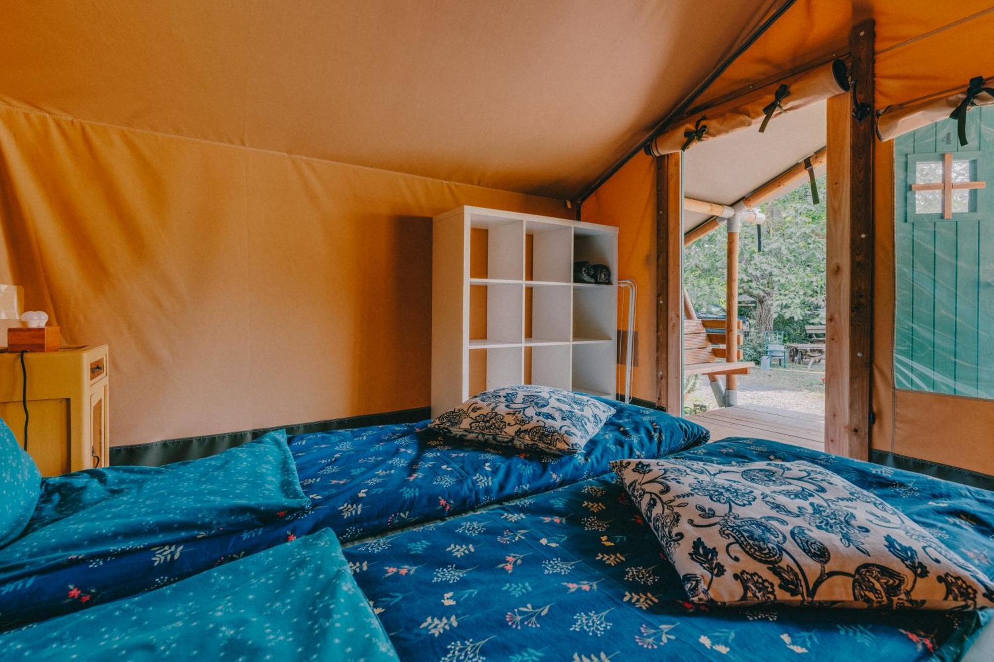 Rendes Glamping Hotell Balatonrendes Exteriör bild